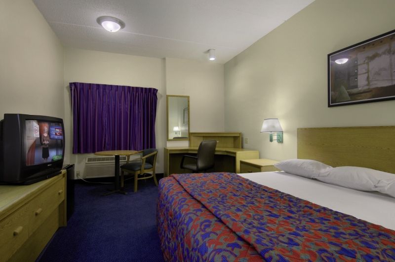 Red Roof Inn Plus+ Austin South Camera foto