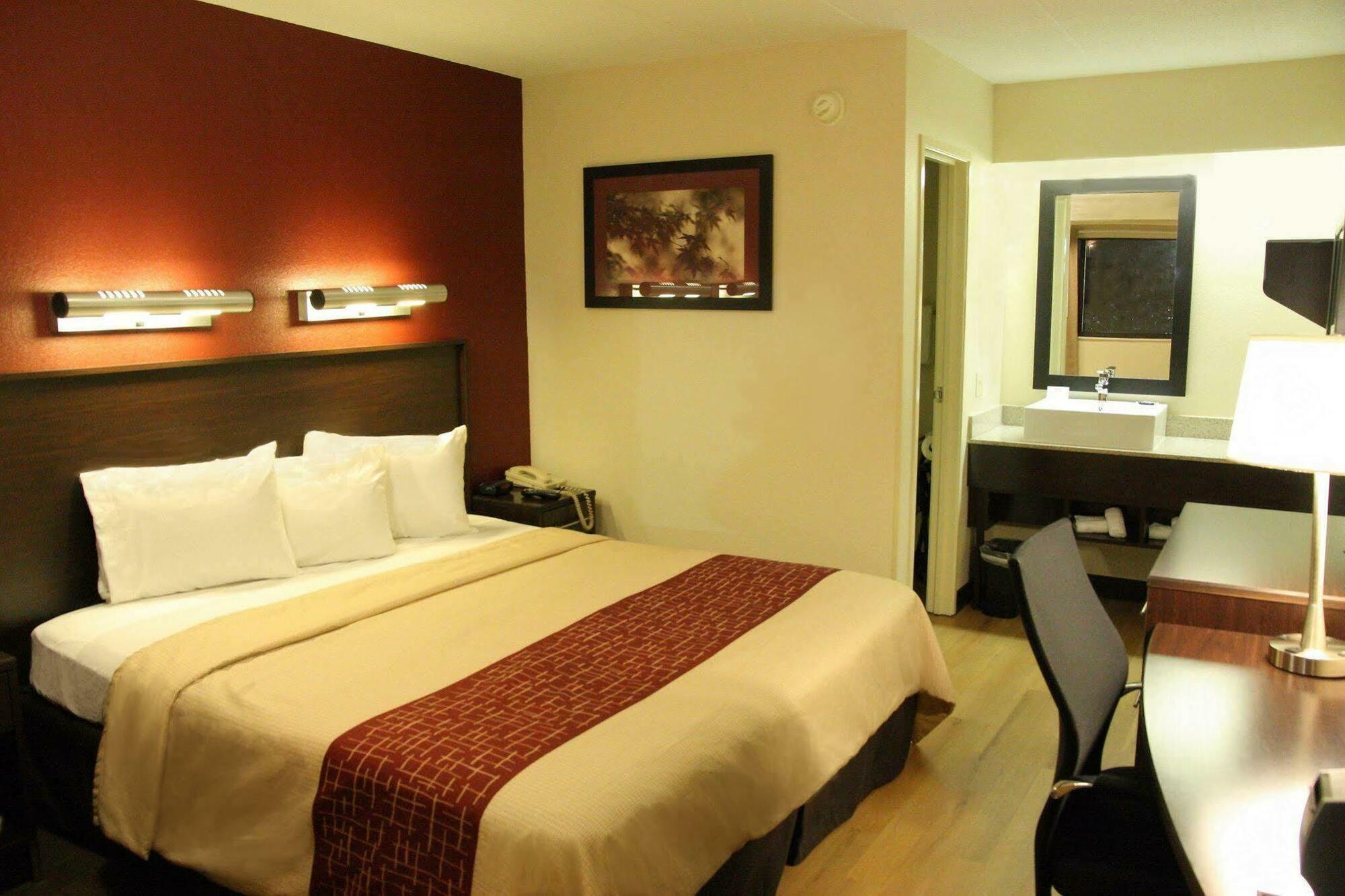 Red Roof Inn Plus+ Austin South Esterno foto